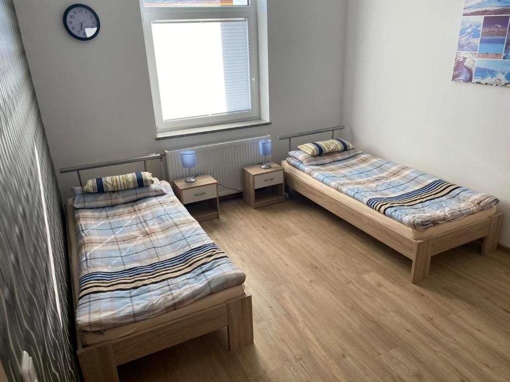 MonteurZimmer: Pension Luna