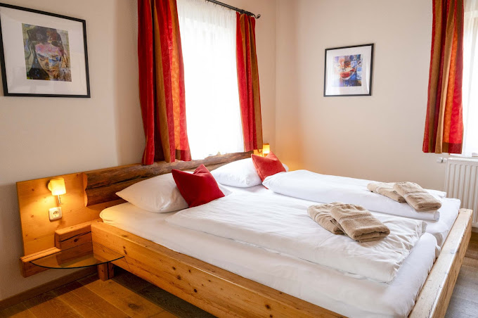 MonteurZimmer: Winzerzimmer Scharl