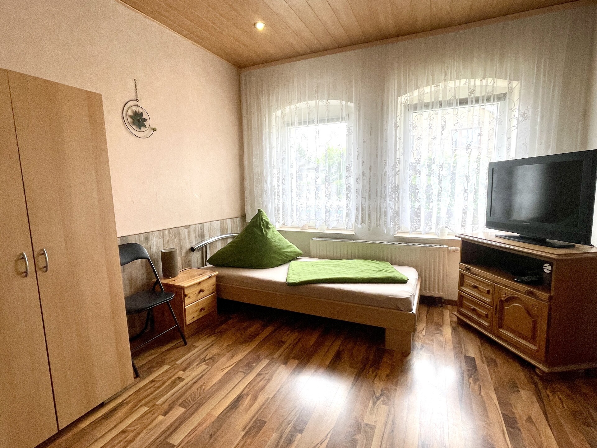 Monteur-Zimmer - Preis pro Nacht - Algermissen - Monteurzimmer Vater