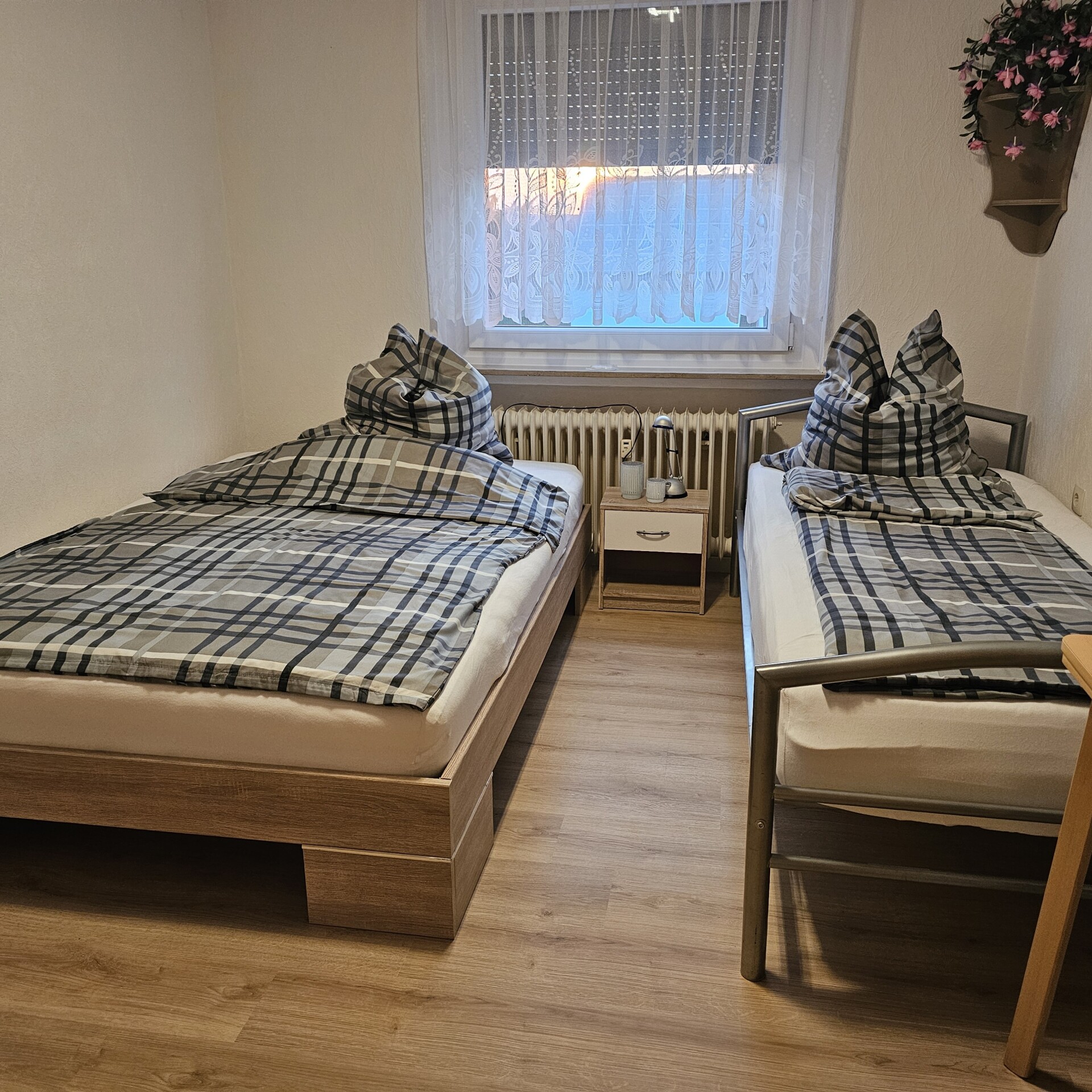 MonteurZimmer: Private Zimmervermietung Lau