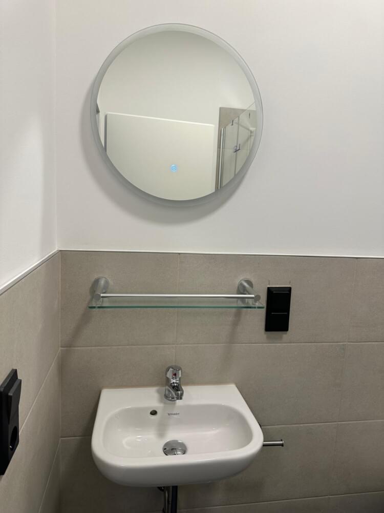 MonteurZimmer: Hive Apartments - an der B6 Giesen (20 min zur Messe)