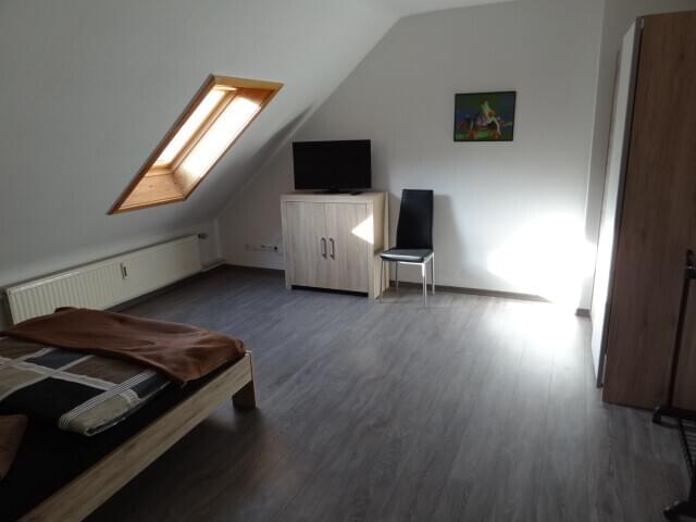 MonteurZimmer: Zimmervermietung Schulze