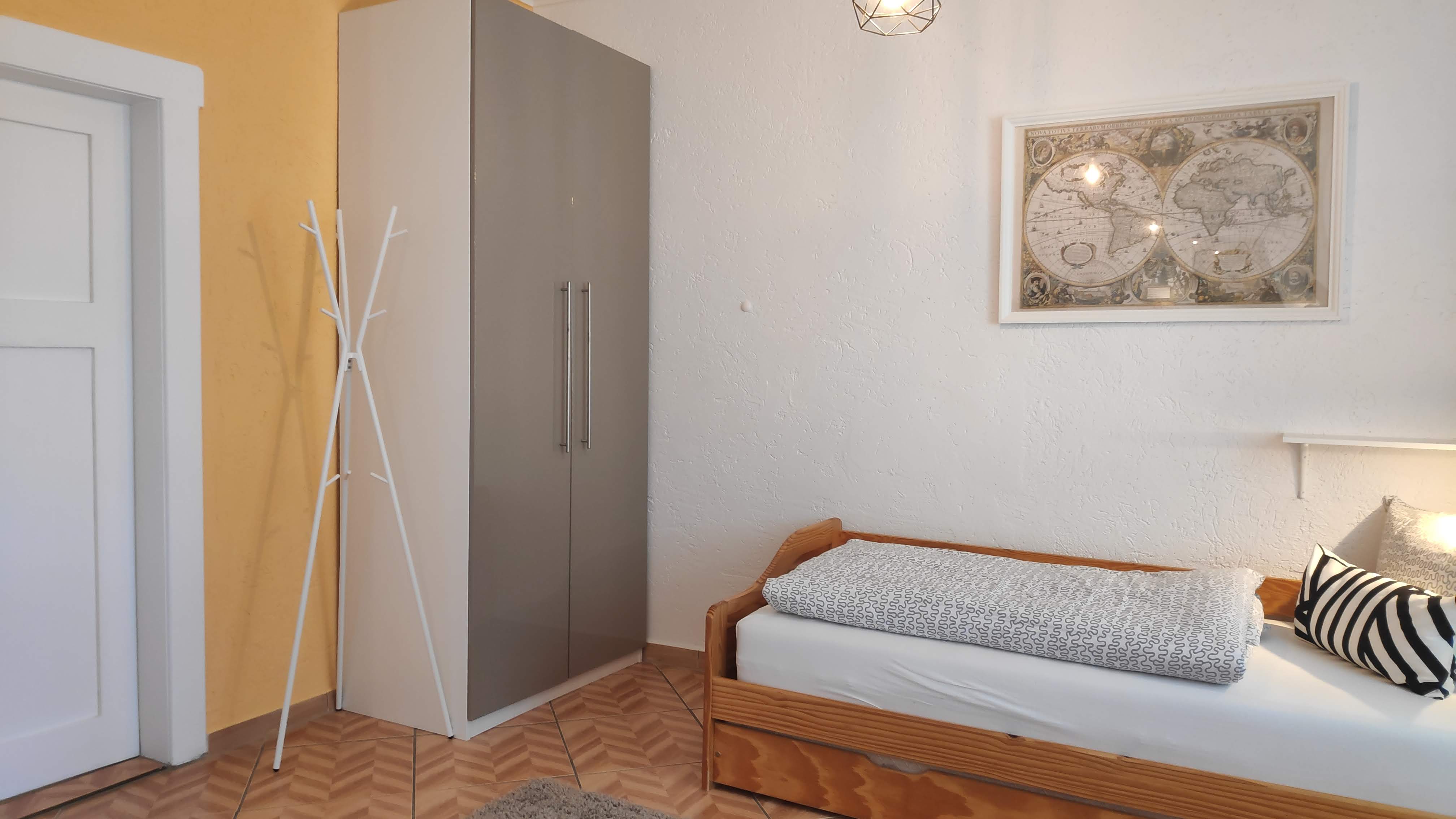 MonteurZimmer: 4-Zimmer Haus in Leipzig in der Nähe Porschewerk BMW Werkleipzig