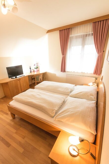 Monteur-Zimmer - Preis pro Nacht - Jobst - Kraxner***