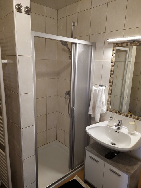 Monteur-Zimmer - Preis pro Nacht - Weitendorf (Wildon) - Ferienwohnung "Raus aufs Land"