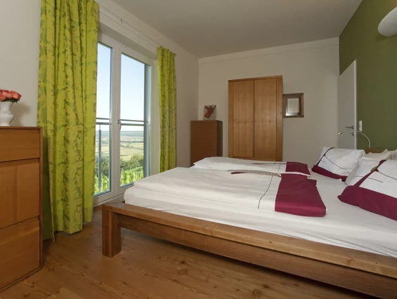 MonteurZimmer: FERIENHÄUSER IM WEINGARTEN