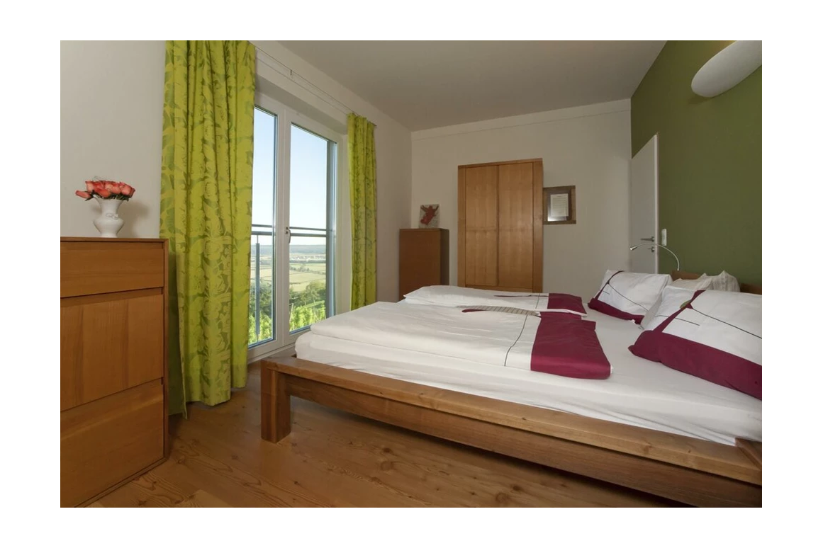 MonteurZimmer: FERIENHÄUSER IM WEINGARTEN