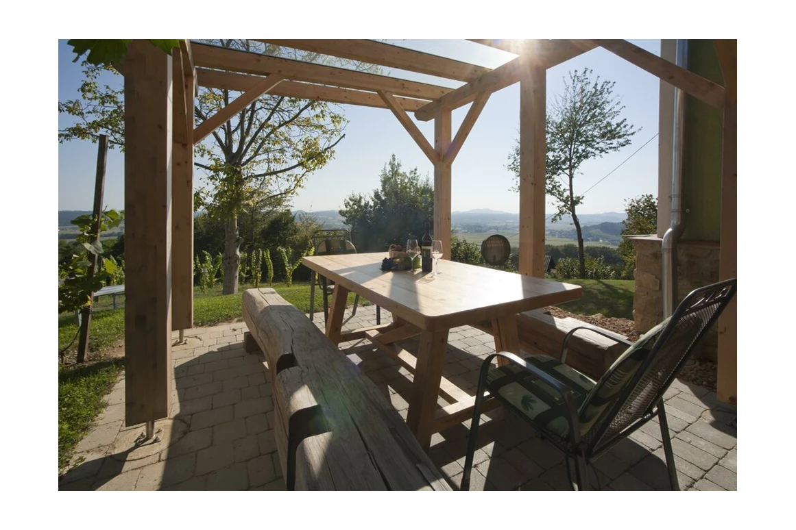 MonteurZimmer: FERIENHÄUSER IM WEINGARTEN