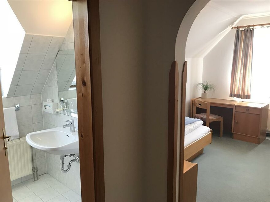 Monteur-Zimmer - Preis pro Nacht - Weitendorf (Wildon) - Das Herbst ***S