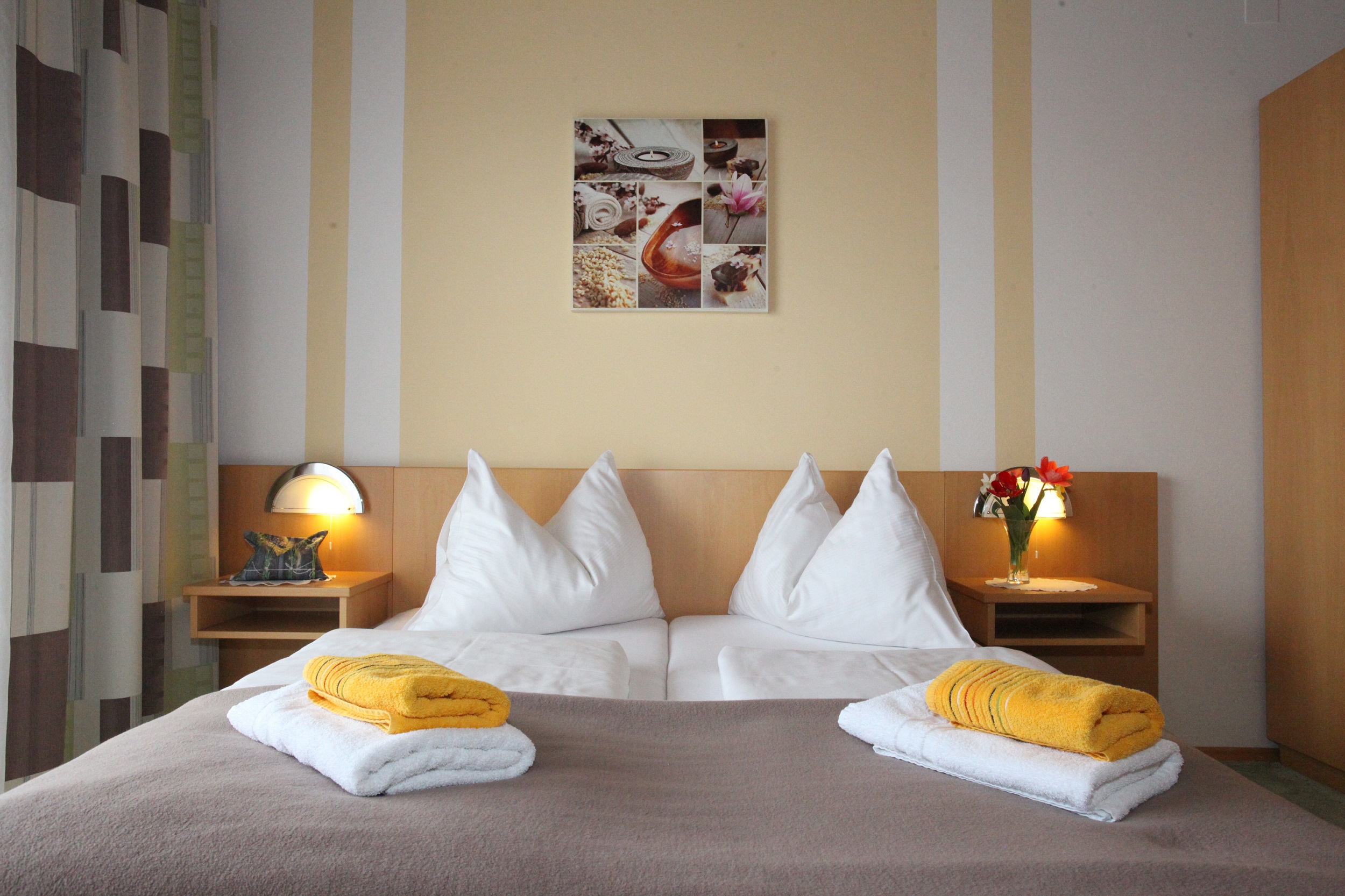 Monteur-Zimmer - Herd - Oberdrosen - Klassik-Doppelzimmer für 1 oder 2 Personen, auch mit Balkon  - Pension Raabtal