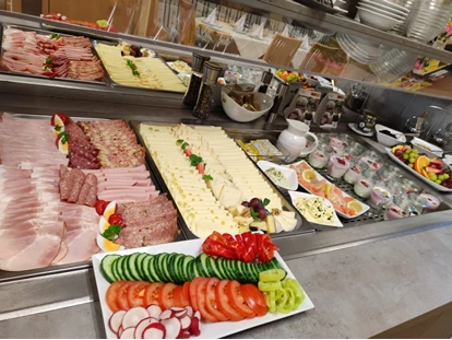 Monteur-Zimmer - Österreich - Frühstück Buffet ab 06:00 Uhr  - Pension Raabtal