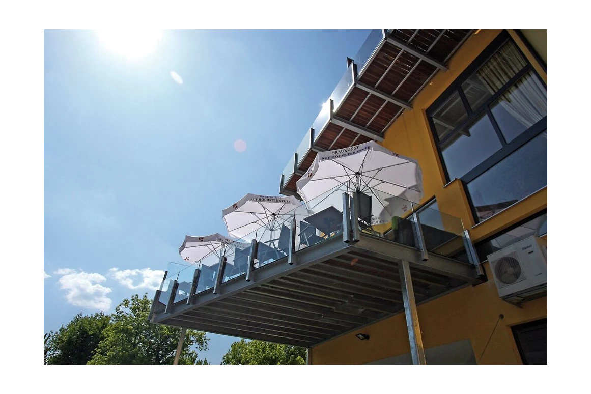 MonteurZimmer: Lava Inn