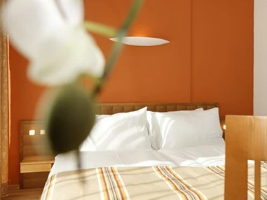 MonteurZimmer: Lava Inn