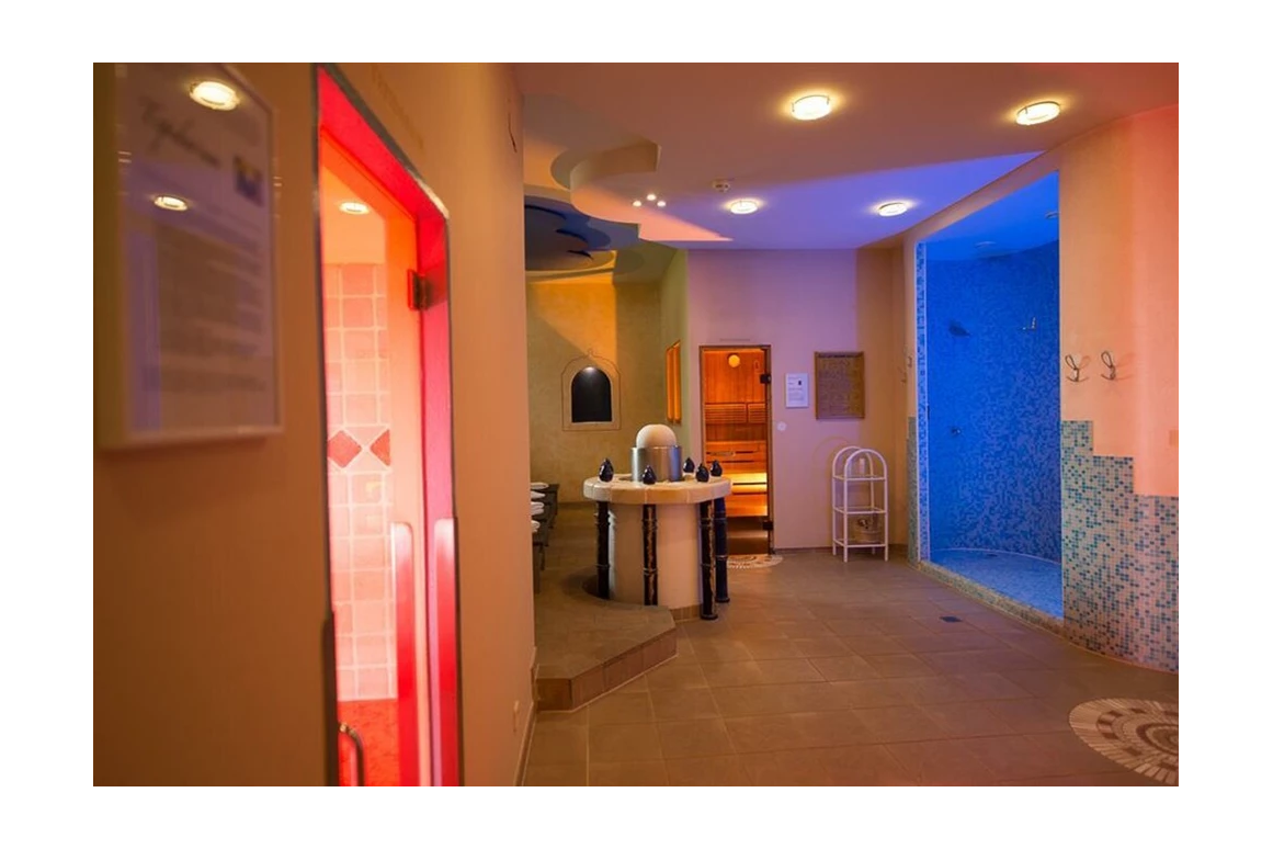 MonteurZimmer: Oststeirischer Hof