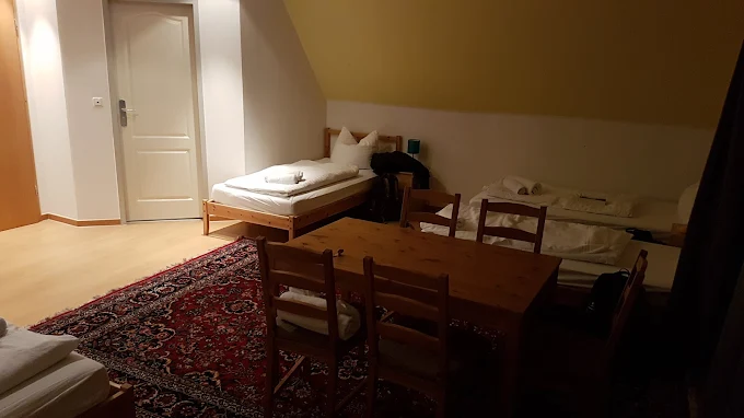 Monteur-Zimmer - München - Pension guenstigschlafen24.de - Verdistr. 131