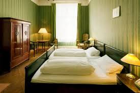 Monteur-Zimmer - München - German Federal Pension Fund