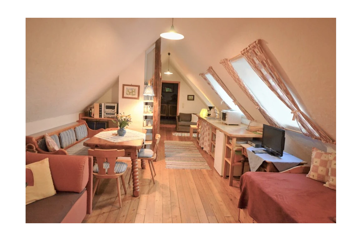 MonteurZimmer:  Altes Gehöft am Lormanberg