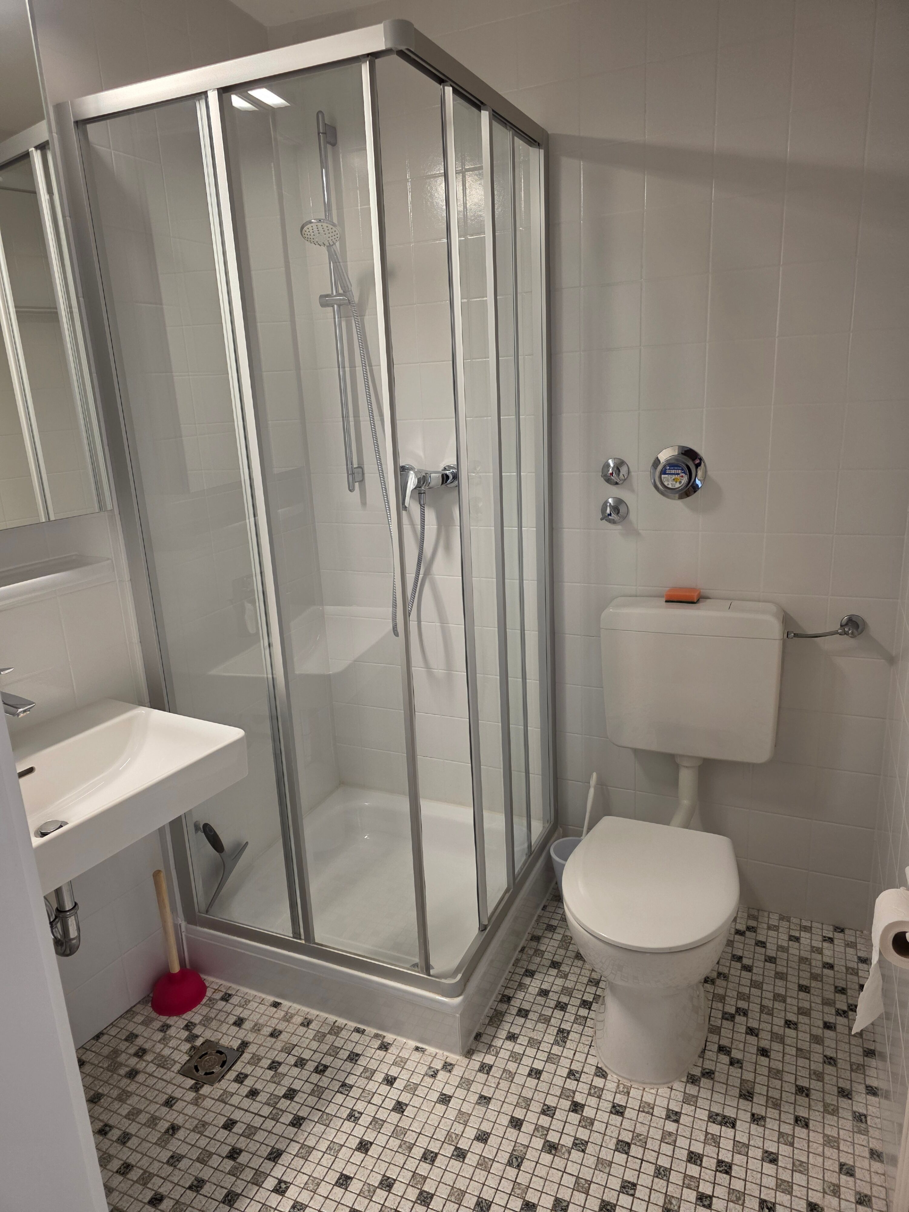 Monteur-Zimmer - München - Appertments von 2 Bis 7 Personen.