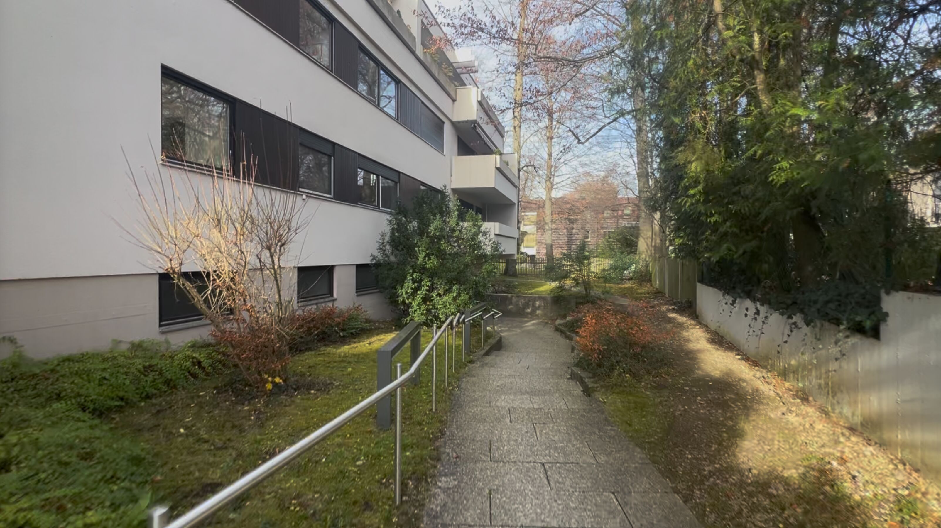 Monteur-Zimmer - München - Appartement mit Wohnküche+ Bad + Terrasse + Garten mit Sauna