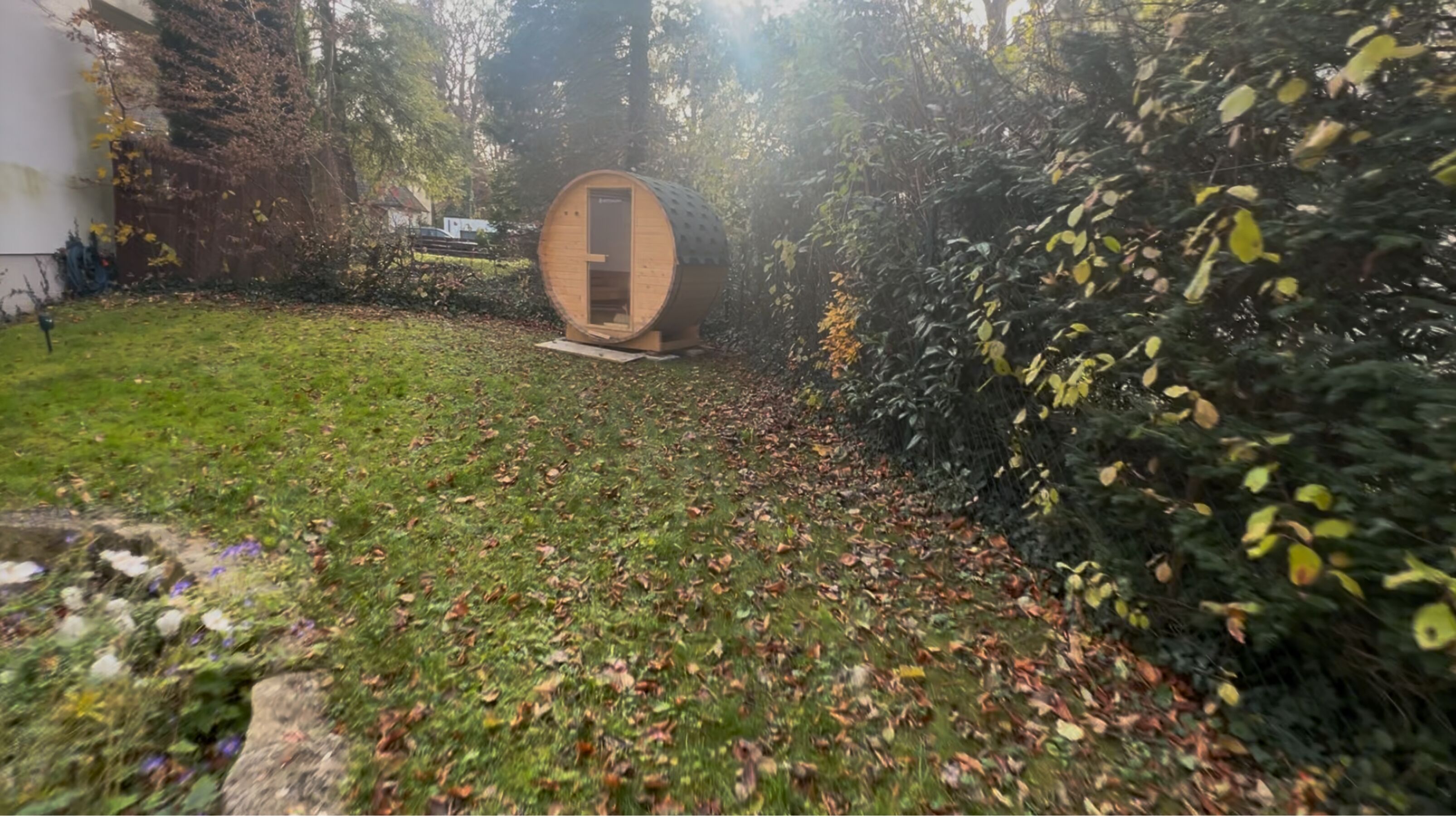 Monteur-Zimmer - München - Appartement mit Wohnküche+ Bad + Terrasse + Garten mit Sauna