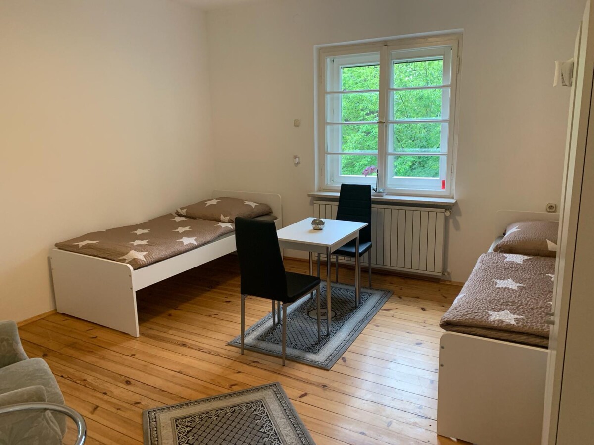 Monteur-Zimmer - München - Obermenzing - In Top Lage Exclusive Appartments bis zu 20 Personen