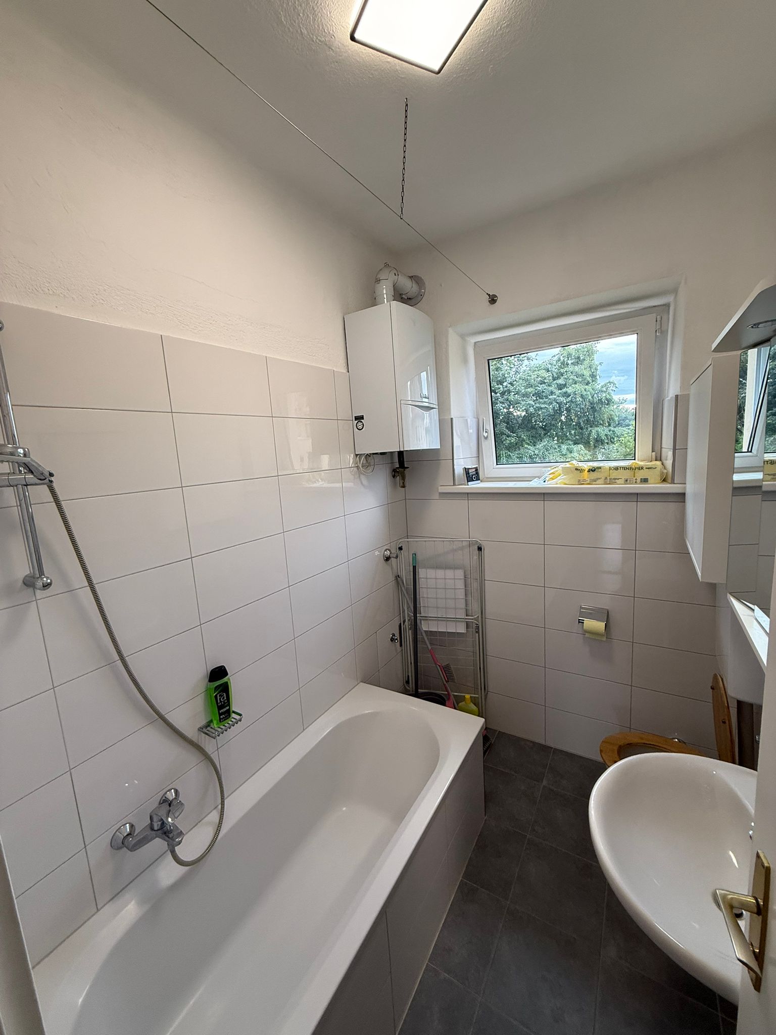 Monteur-Zimmer - Waschmaschine - Badezimmer - Arbeiter Wohnung Nähe Innenstadt und Universität Klagenfurt