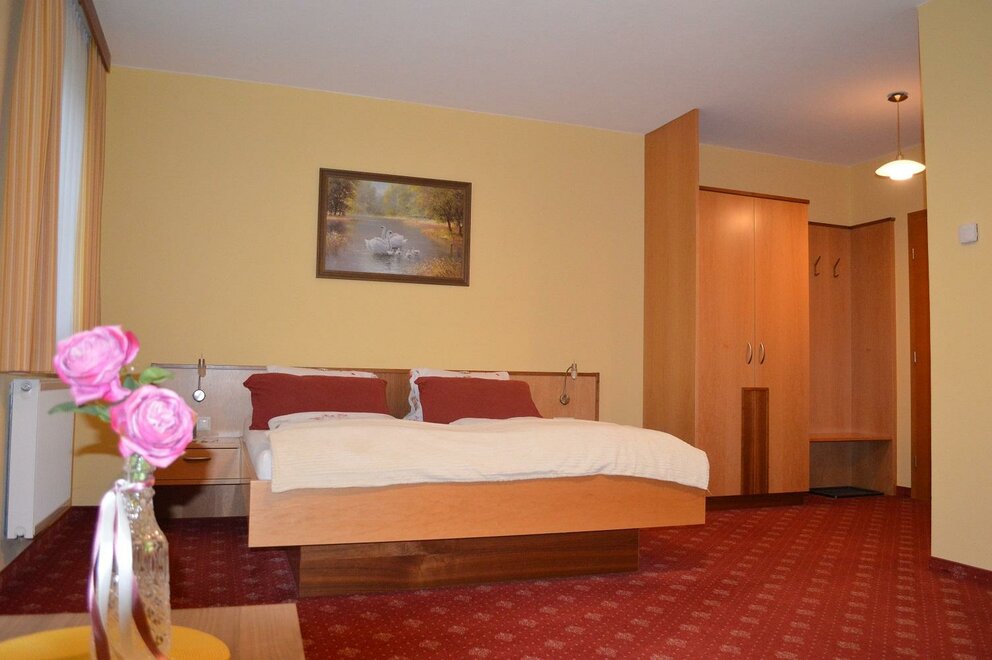 MonteurZimmer: Thermenlandpension Krump