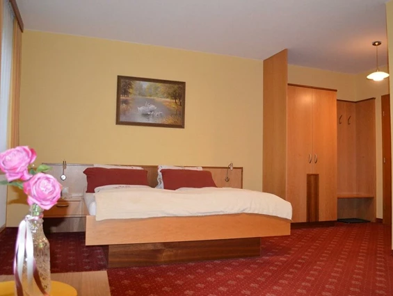 MonteurZimmer: Thermenlandpension Krump