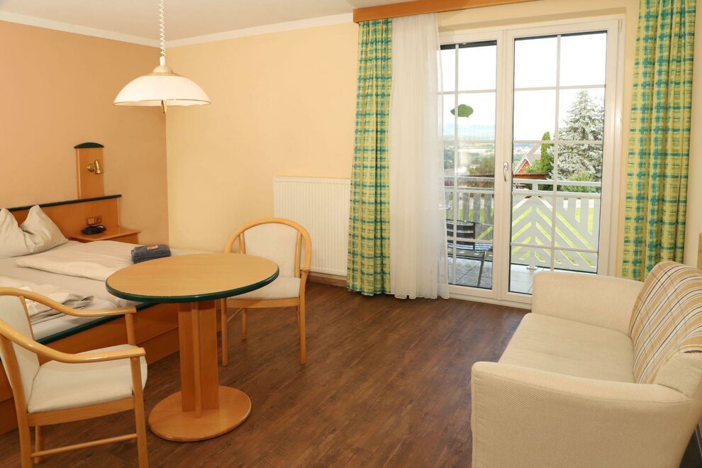 Monteur-Zimmer - Klettendorf - Familie Fiedler – Sonntagsberg Hof