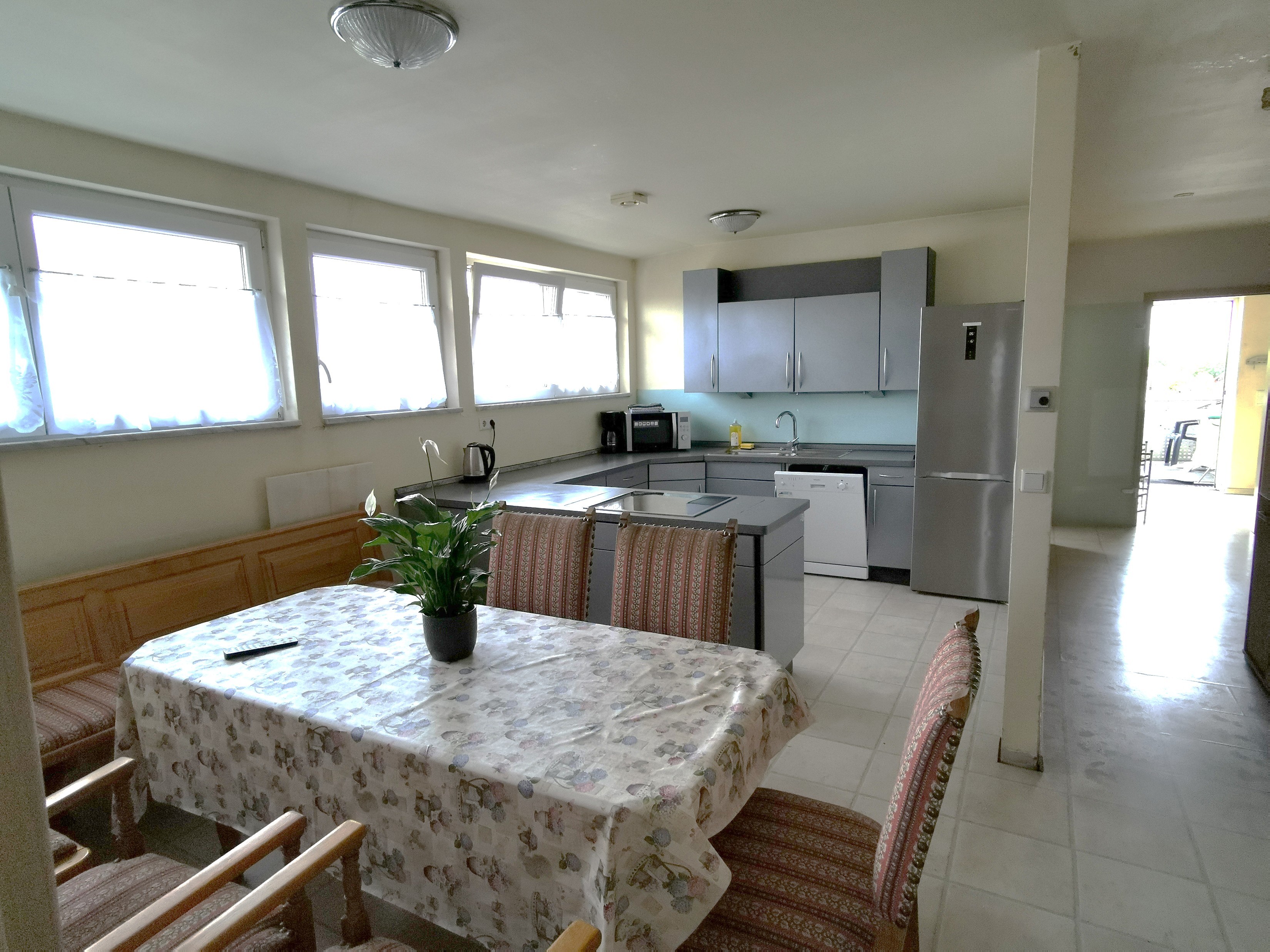 Monteur-Zimmer - Regensburg - Gästehaus Edith (Inh. S. Hawer)