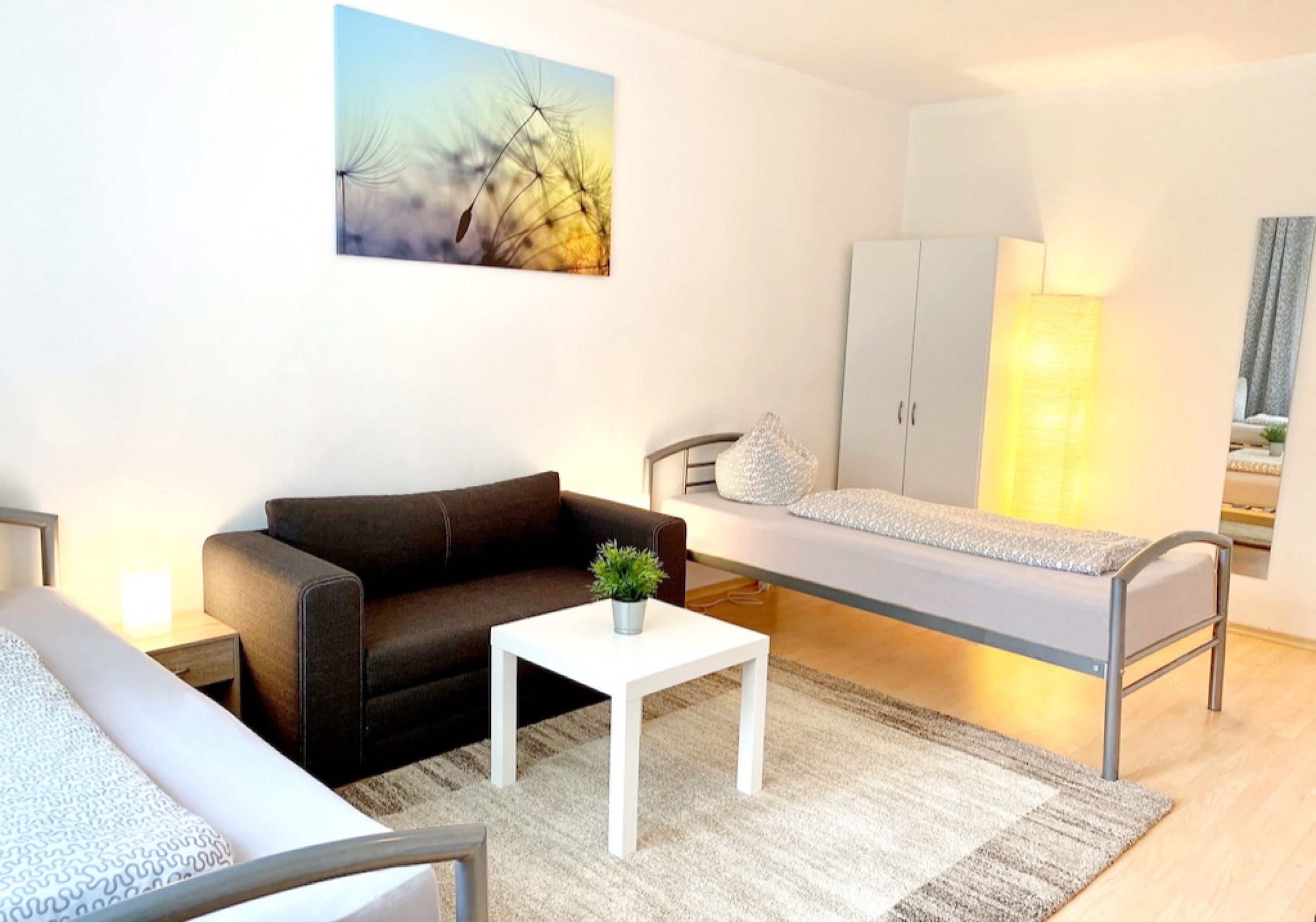 Monteur-Zimmer - Regensburg - Hofmeister Vermietungen GmbH