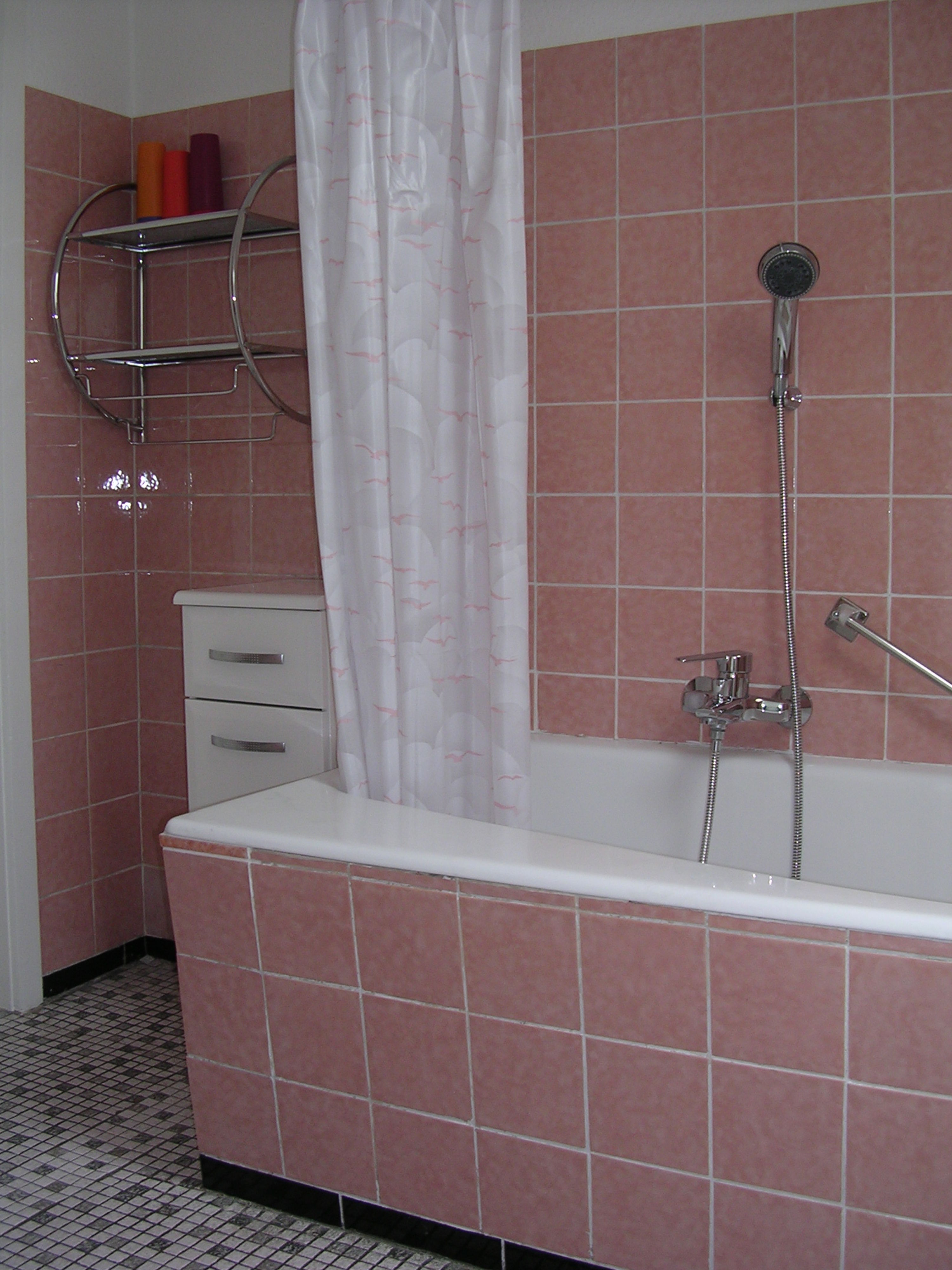 Monteur-Zimmer - Regensburg - Ferienwohnung Weiß