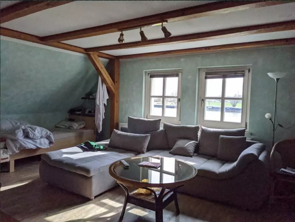 Monteur-Zimmer - Regensburg - Große Dachgeschoss Wohnung am Donauufer für bis zu 9 Personen