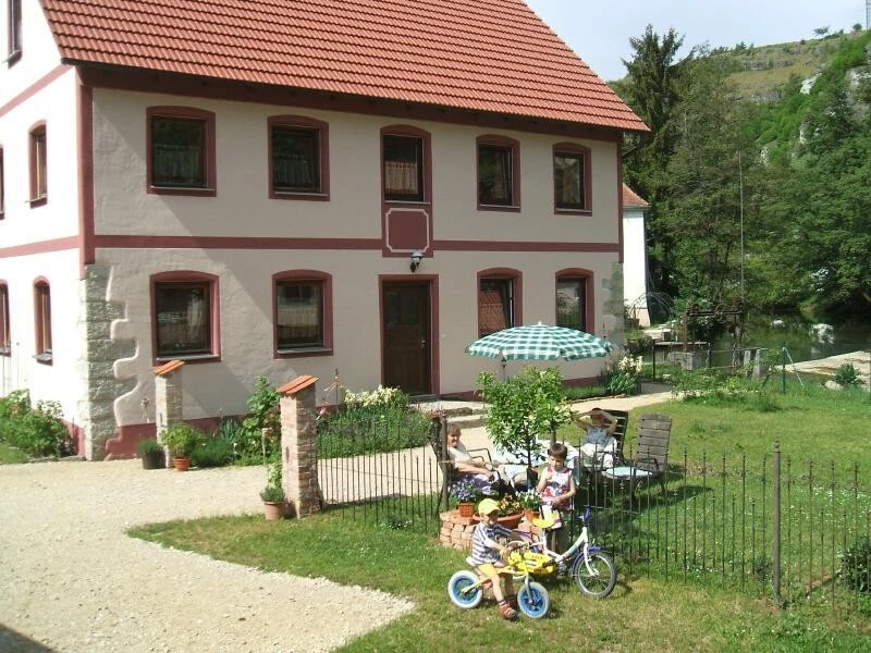 Monteur-Zimmer - Regensburg - Ferienwohnungen / Monteurzimmer bei Regensburg