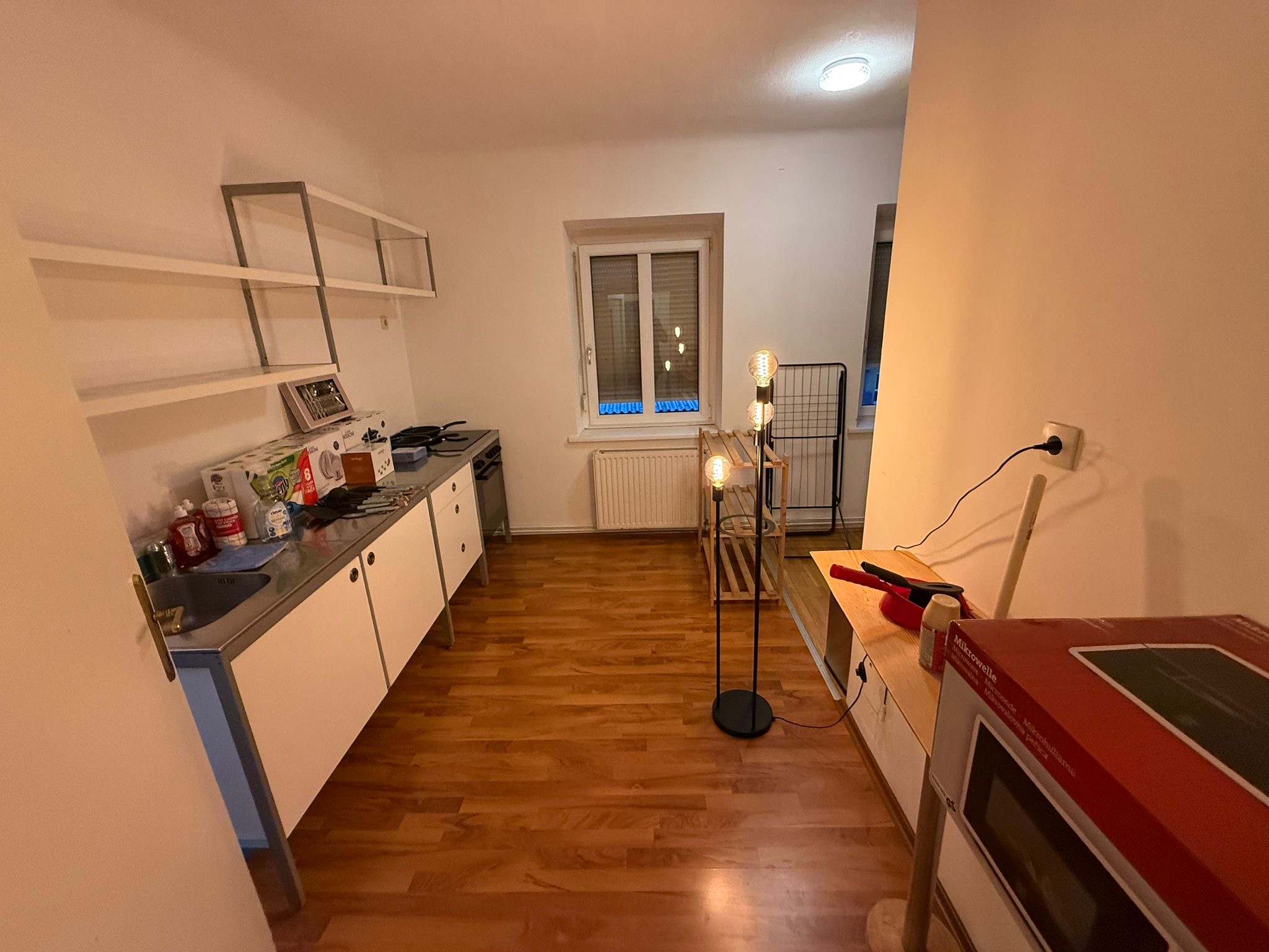 MonteurZimmer: Küche - Arbeiter Wohnung Nähe Innenstadt und Universität Klagenfurt