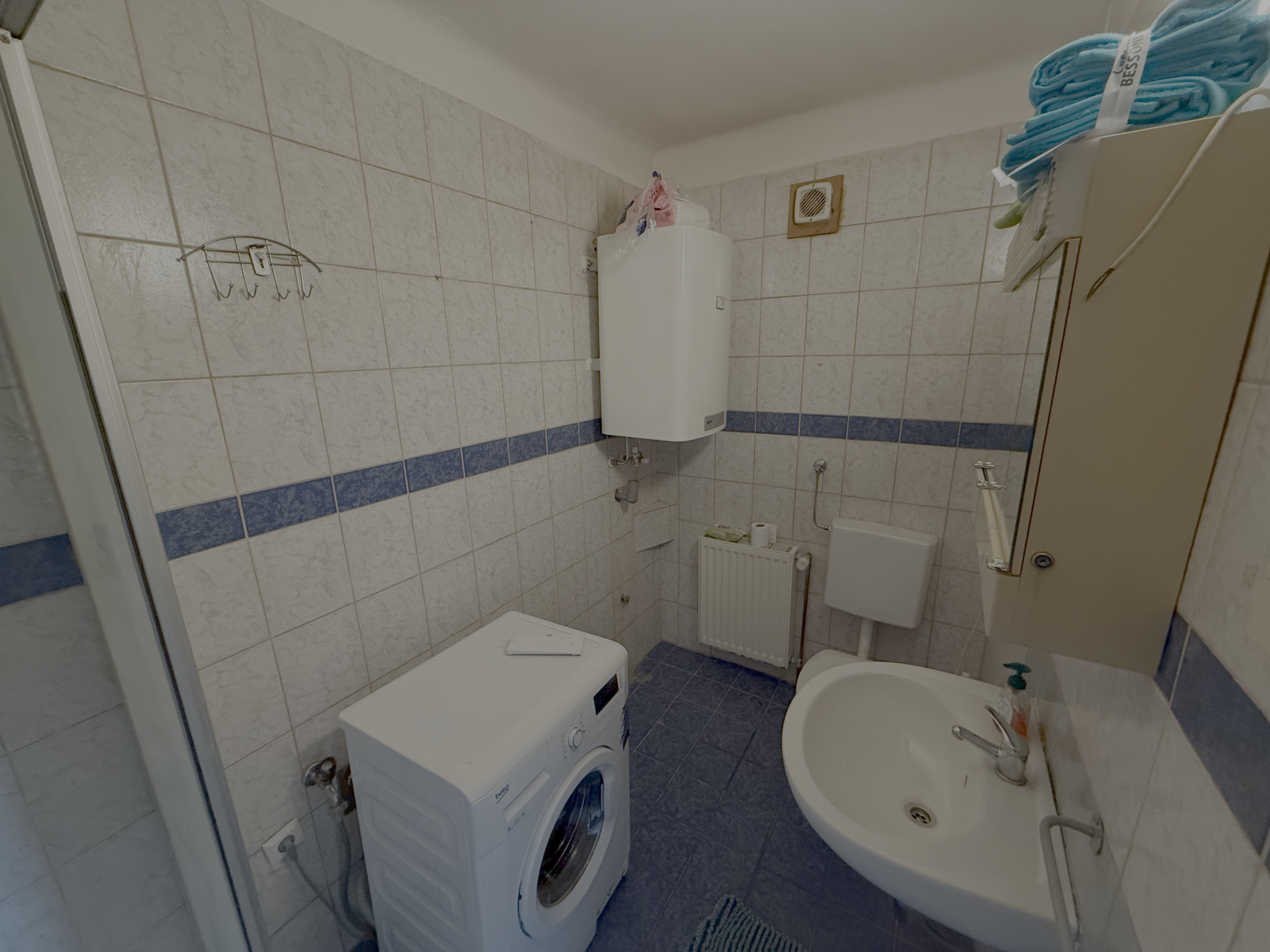 MonteurZimmer: Badezimmer - Monteur-Arbeiter Wohnung in Gewerbe-und Industriegebiet Nähe