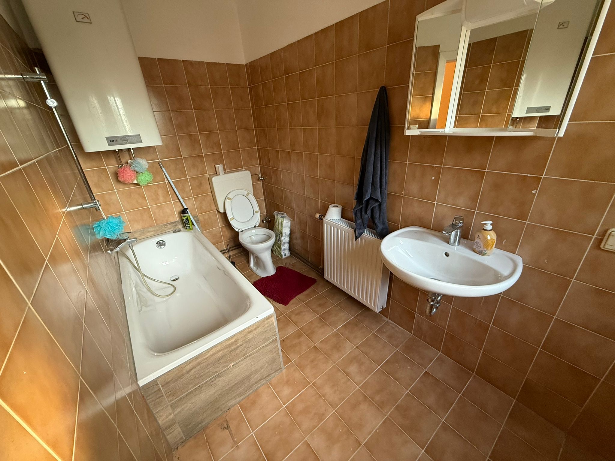 MonteurZimmer: Badezimmer - Monteur-Arbeiter Wohnung in Gewerbe-und Industriegebiet Nähe