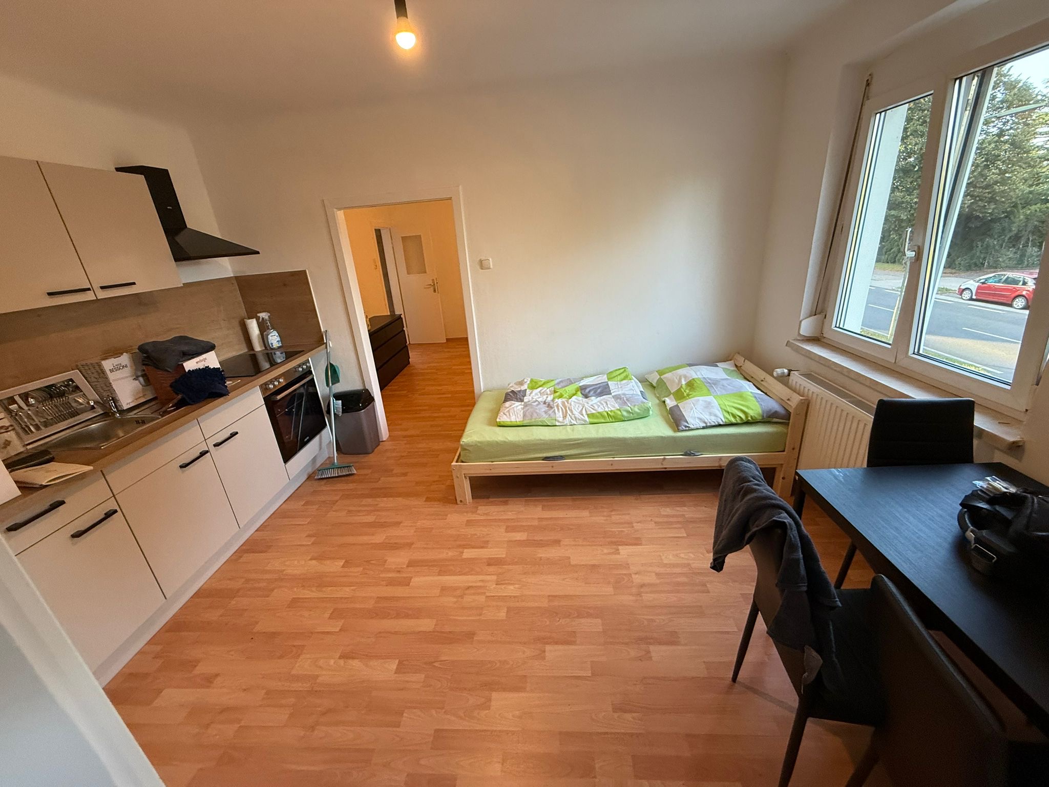 MonteurZimmer: Küche - Monteur-Arbeiter Wohnung in Gewerbe-und Industriegebiet Nähe