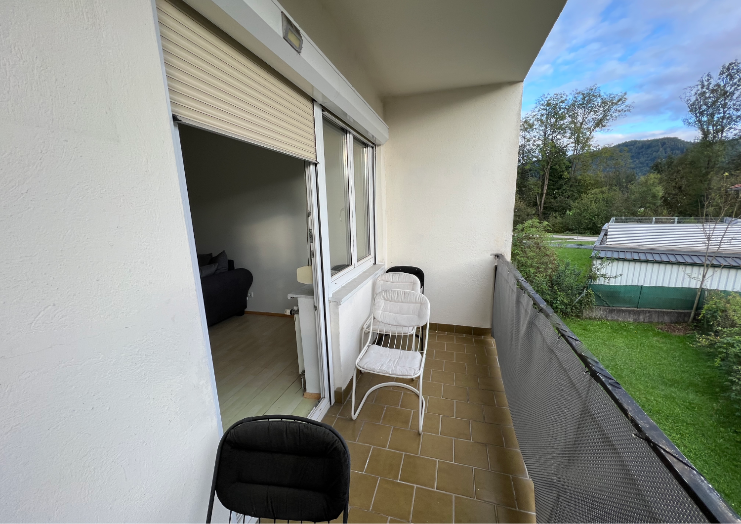 MonteurZimmer: Balkon - Monteur-Arbeiter Wohnung in Gewerbe-und Industriegebiet Nähe