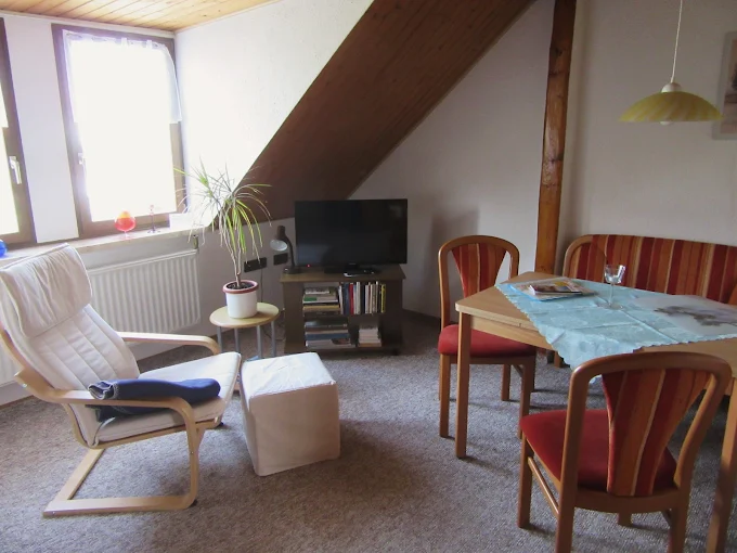 Monteur-Zimmer - Dresden - Gästezimmer & Ferienwohnung in Altgorbitz - Familie Marlies & Michael Schneider