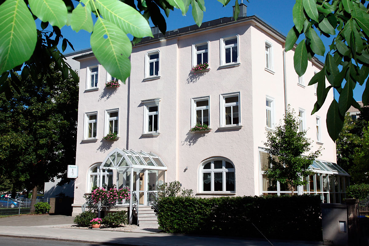 Monteur-Zimmer - Dresden - Pension Pamp "Am Großen Garten"