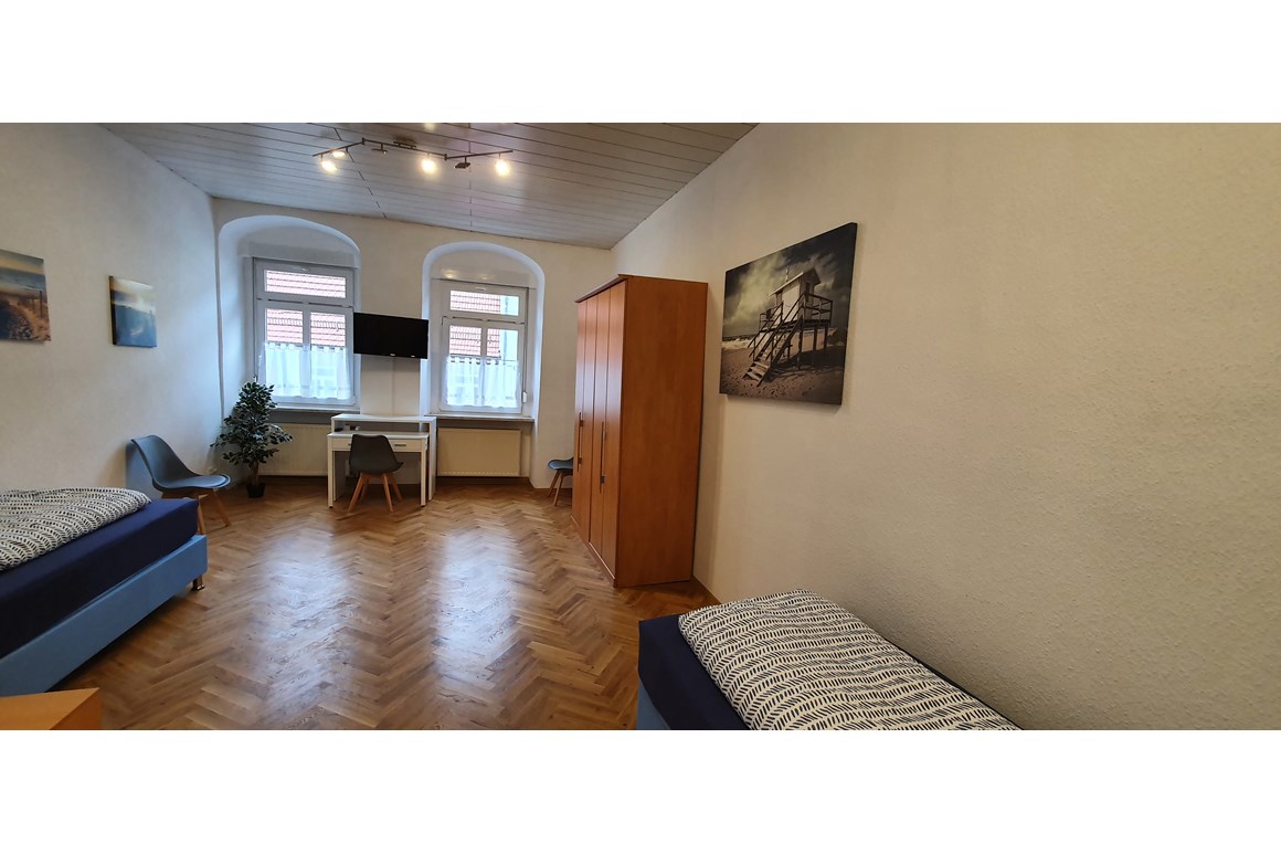 Monteur-Zimmer - Dresden - McGoodnight - Monteurwohnung Nähe Dresden, bis zu 10 Pers., ab 13,95€/p.P.