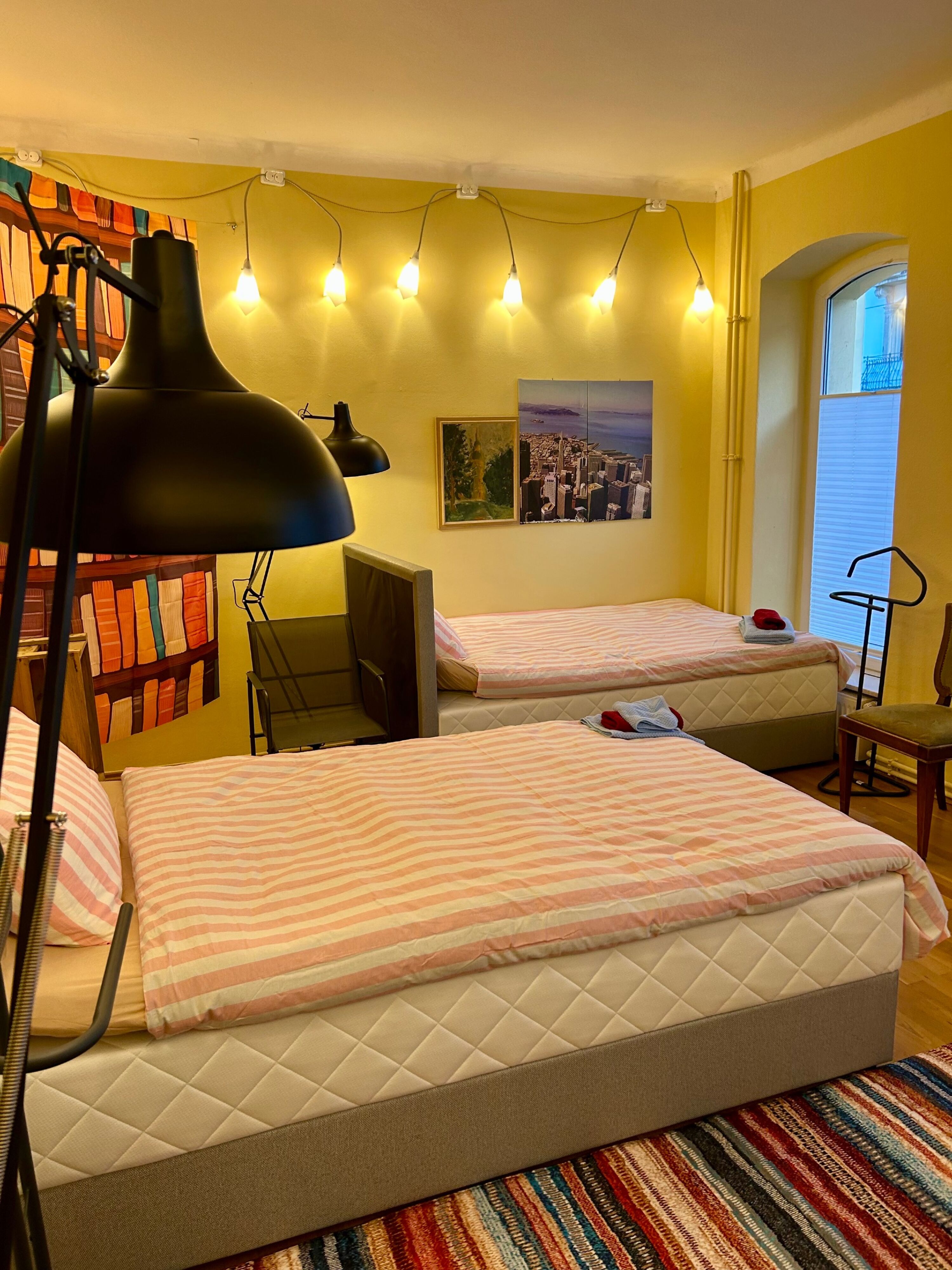 Monteur-Zimmer - Dresden - 5 Zimmer Wohnung mit 6 Betten, 2 Bäder-Dresden-Pieschen