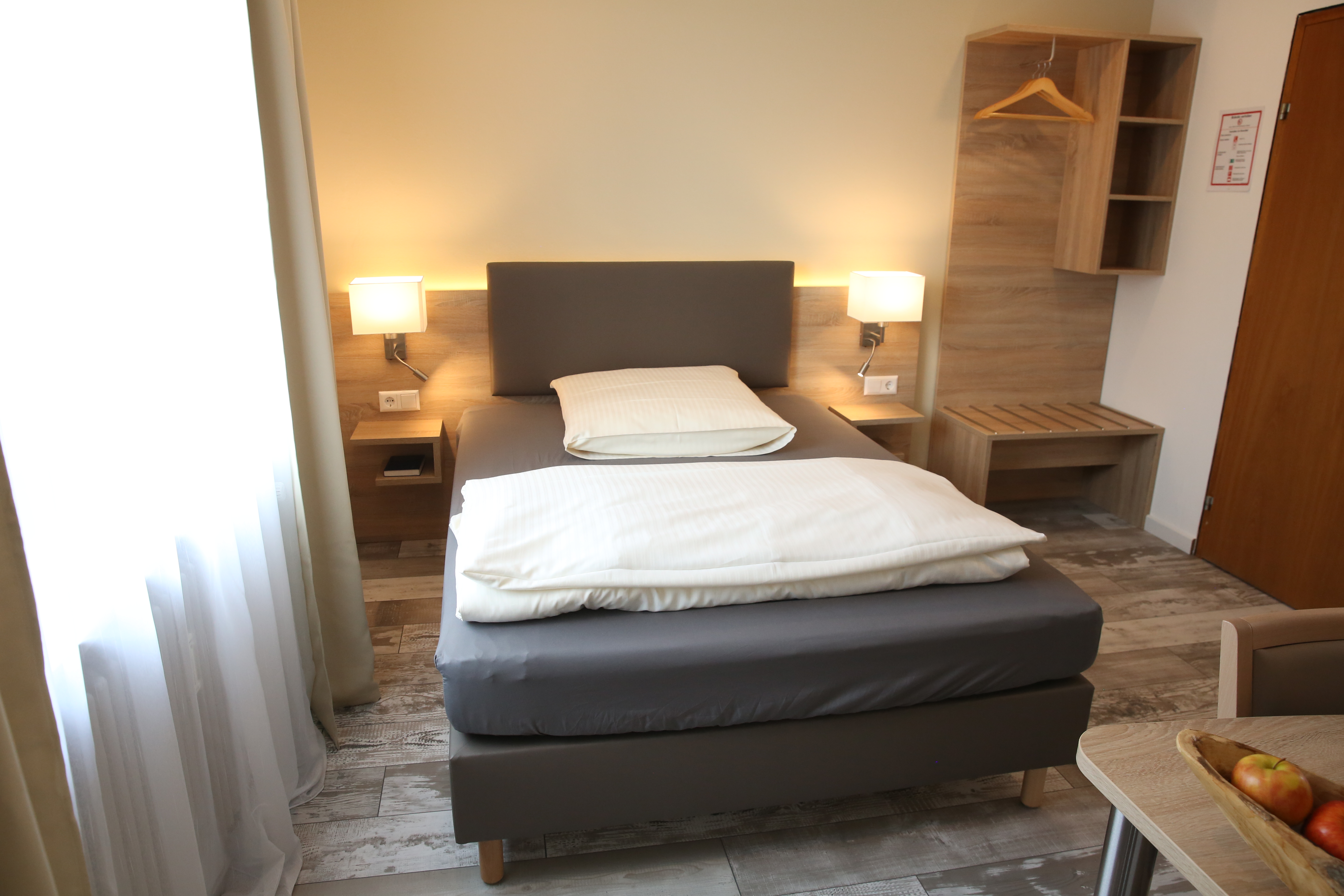 MonteurZimmer: Eines von 40 Apartments - Kemnater Hof -APARTMENTS-