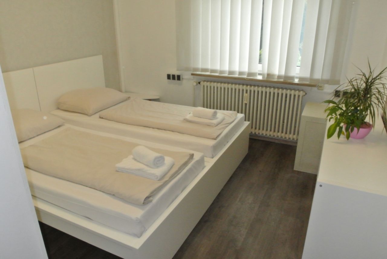 MonteurZimmer: Eines von 40 Apartments - Kemnater Hof -APARTMENTS-