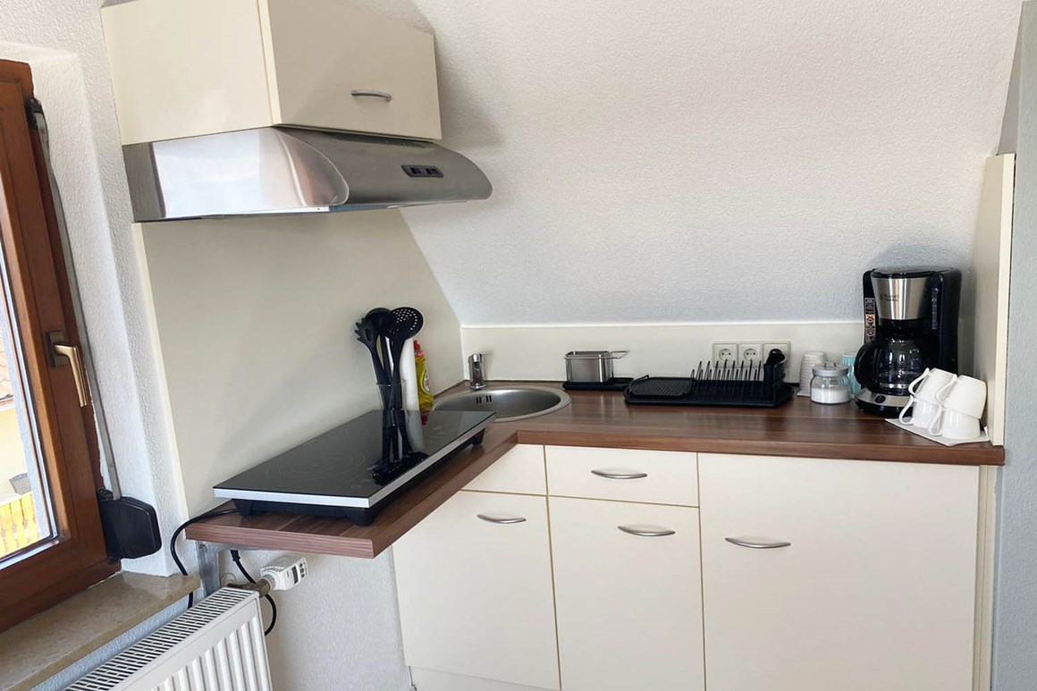 Monteur-Zimmer - Stuttgart - HomeRent in Wendlingen, Lichtenstein