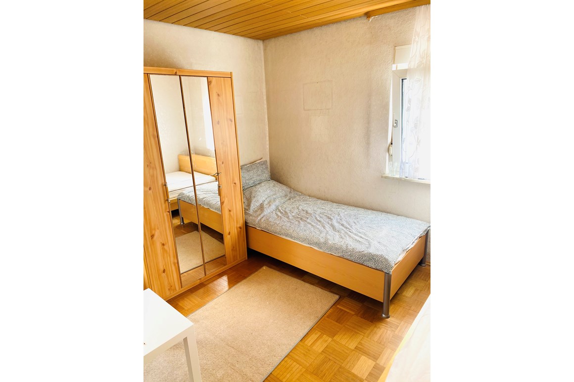 MonteurZimmer: Monteur-Wohnungen KA