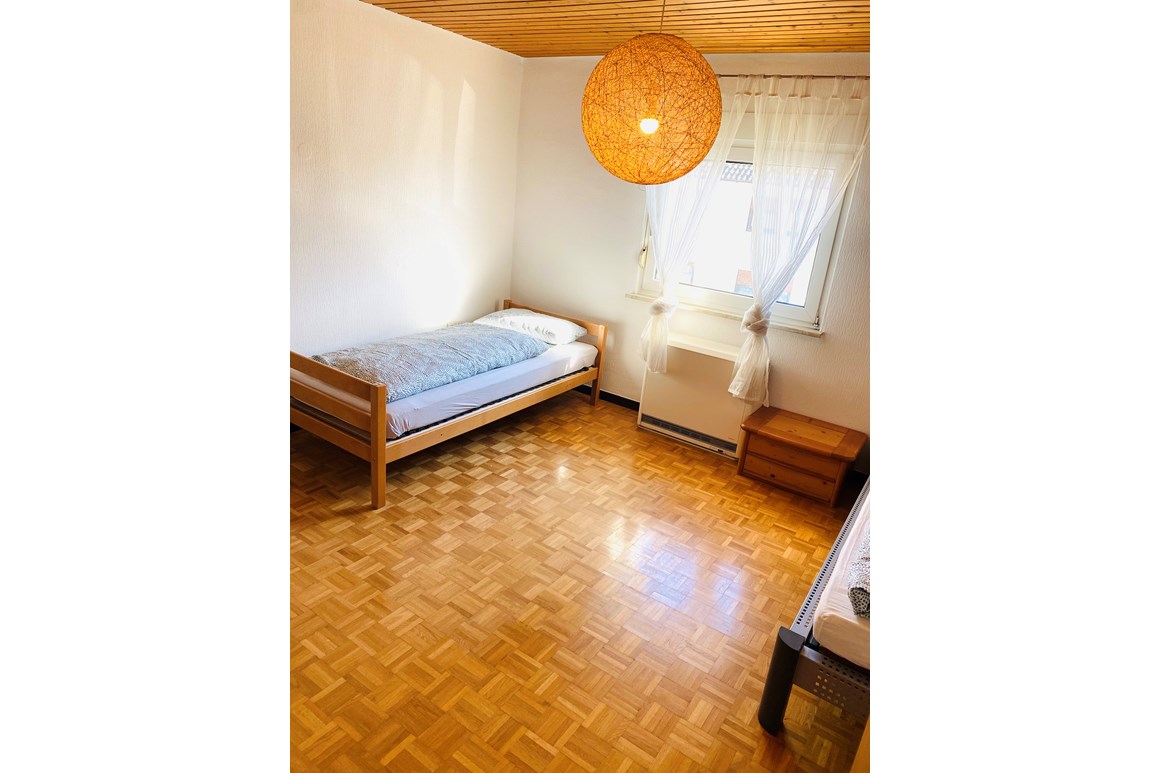 MonteurZimmer: Monteur-Wohnungen KA