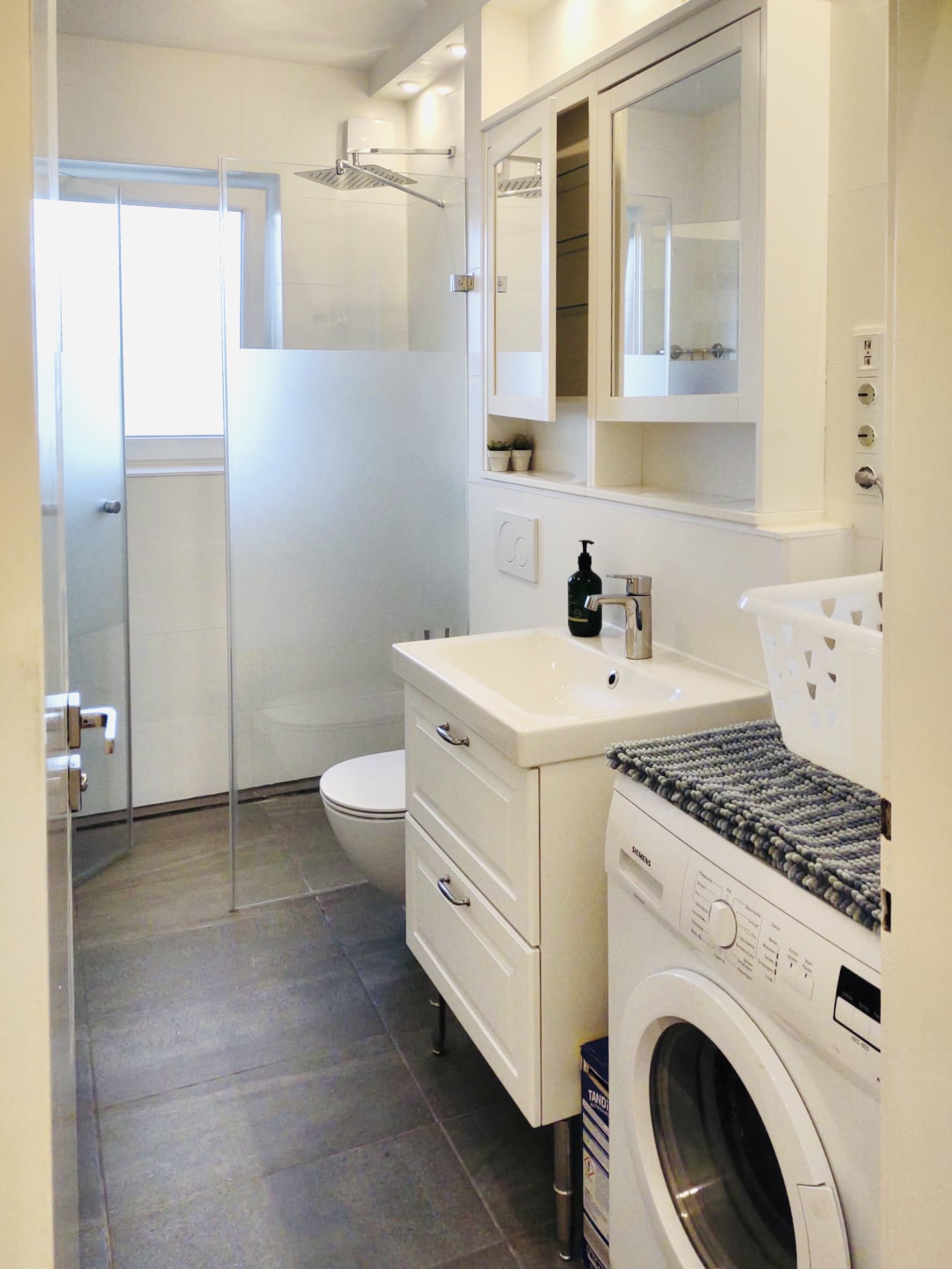 Monteur-Zimmer - Stuttgart - TOP Apartments in Stuttgart / 4-20 Personen