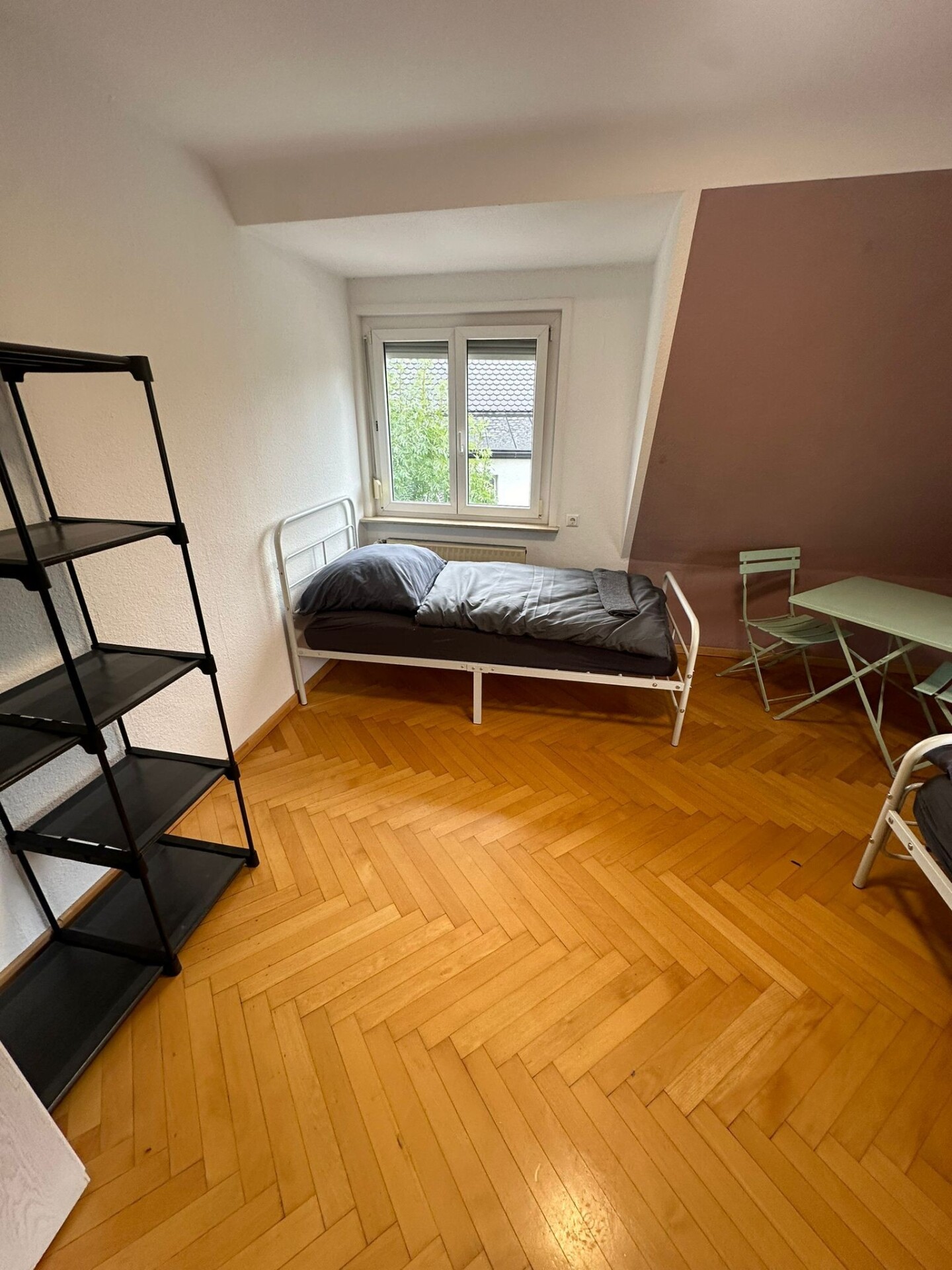Monteur-Zimmer - Stuttgart - TOP Monteurwohnung 6 Personen sehr ruhig